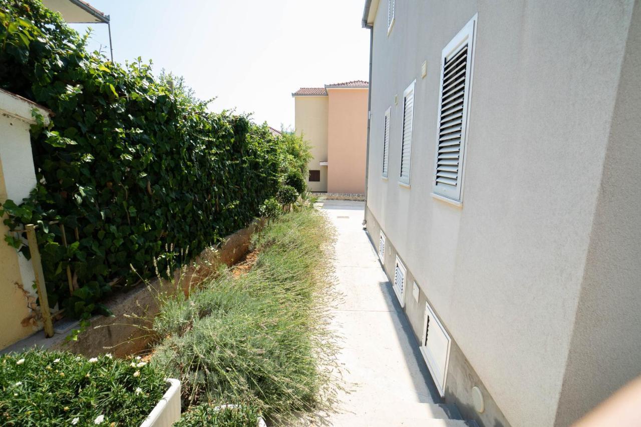 Villa Maros مارينا المظهر الخارجي الصورة